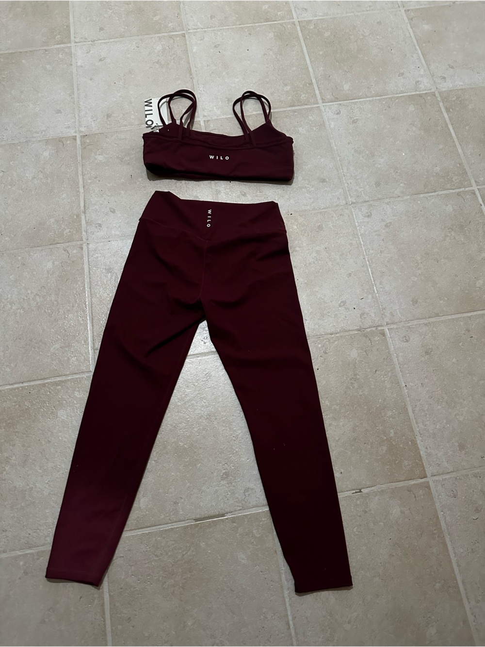 High-Rise Leggings in Deep Burgundy by